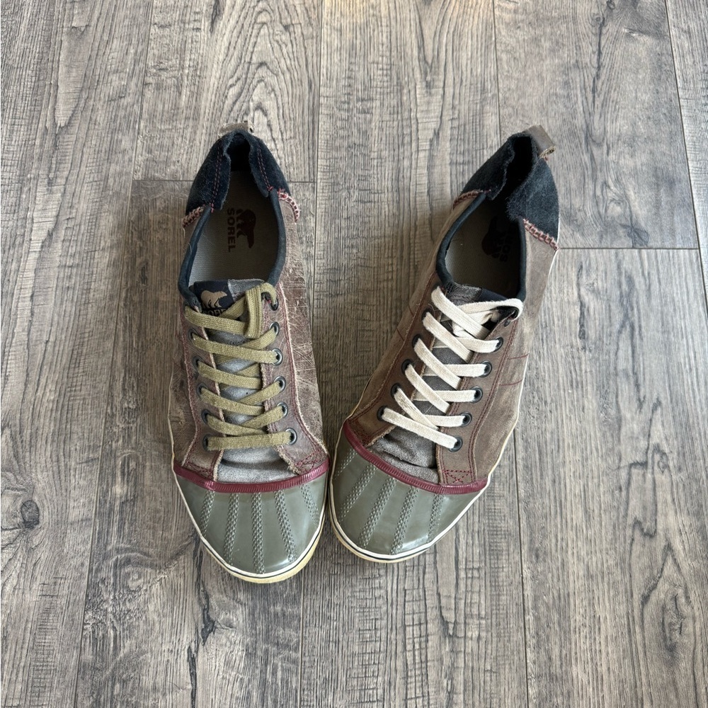 Sorel Men’s Sentry Leather & Rubber Low Top Sneaker- Size 13